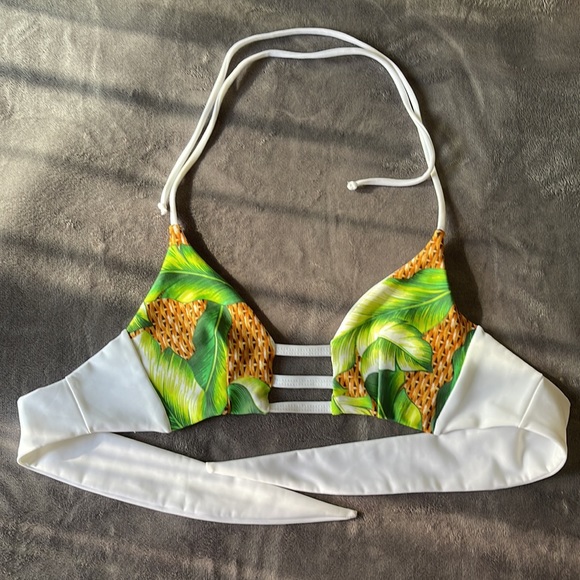 Montce Swim Bikini in Palm Print - Picture 4 of 6